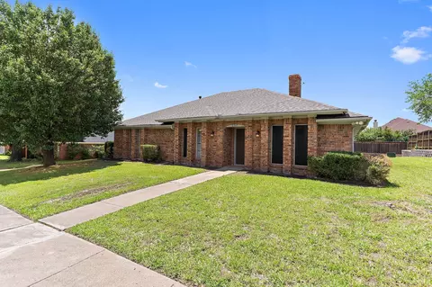 2317 Country Valley Rd, Garland, TX 75041