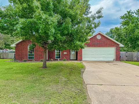 305 Wesley Dr, Corsicana, TX 75110