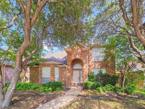 8208 Spring Ridge Dr, Plano, TX 75025