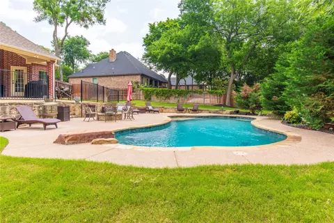 1621 Cimarron Trl, Midlothian, TX 76065