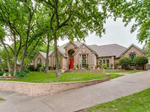 708 Williamsburg Ct, Keller, TX 76248