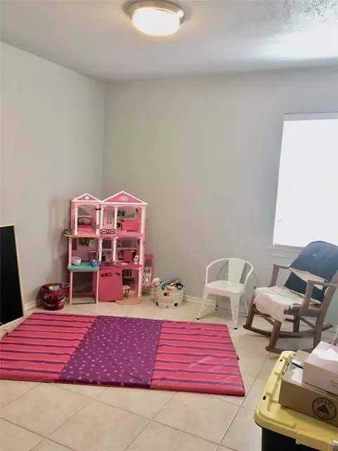 Bedroom - 109 Falls Dr, Euless, TX 76039 photo 3 of 3