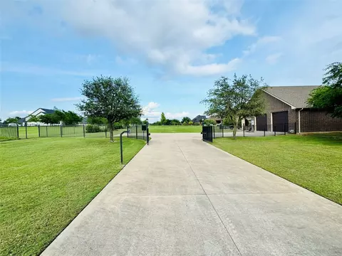 2644 Forest Dr, Celina, TX 75009 photo 13