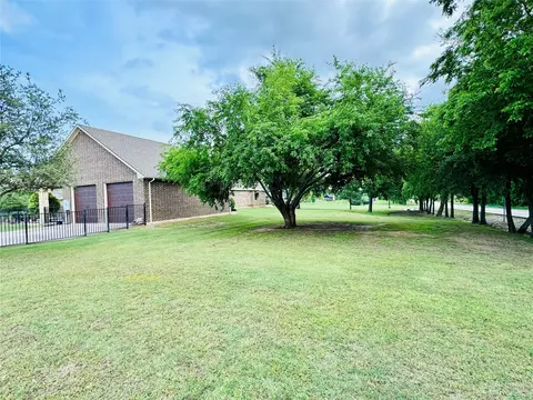 2644 Forest Dr, Celina, TX 75009 photo 10