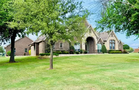 2644 Forest Dr, Celina, TX 75009