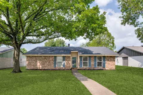1505 Valley Trl, Mesquite, TX 75149