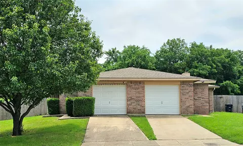 5701 Shadydell Dr, Fort Worth, TX 76135