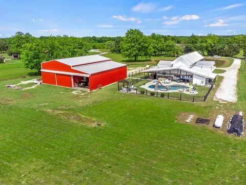 230 County Road 12200, Paris, TX 75462
