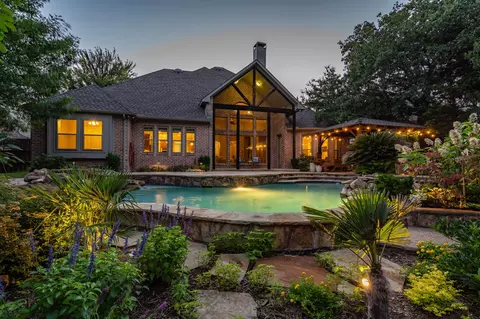 1704 Beretta Dr, Flower Mound, TX 75028