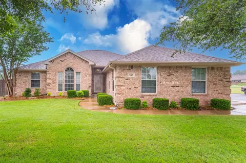 302 Waltzing Brook Ct, Weatherford, TX 76085