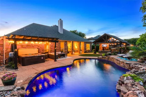 12408 Woodland Springs Dr, Fort Worth, TX 76244