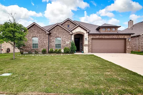 1665 Laramie Ln, Burleson, TX 76028