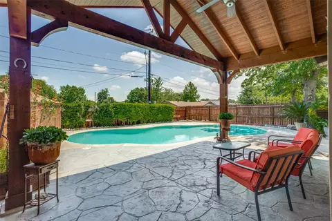 3530 Waldorf Dr, Garland, TX 75041