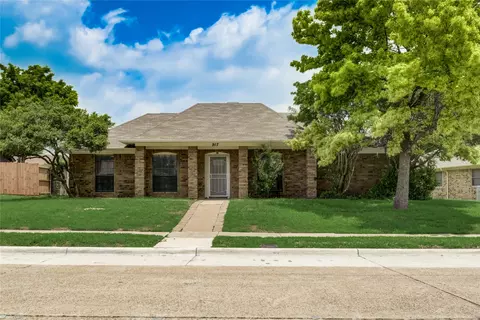 917 Baxter Dr, Plano, TX 75025
