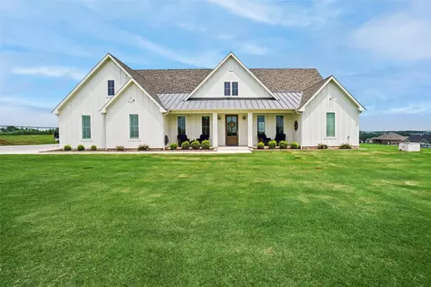 726 Old Decatur Rd, Decatur, TX 76234