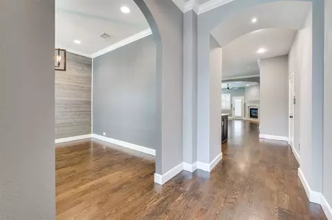 405 Palacio St, Irving, TX 75039 photo 5