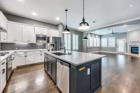 405 Palacio St, Irving, TX 75039 photo 8