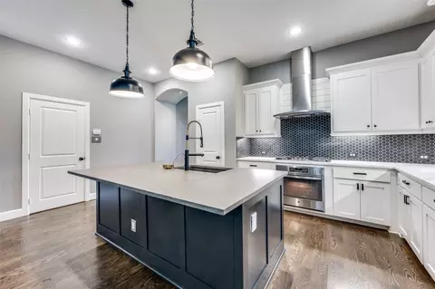 405 Palacio St, Irving, TX 75039 photo 10