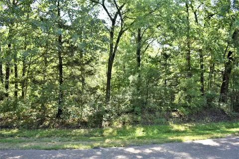 44360 County Rd, Powderly, TX 75473