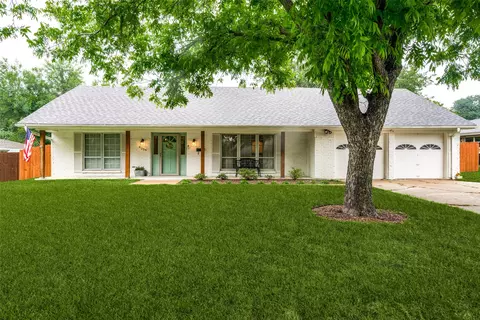 6036 Worrell Dr, Fort Worth, TX 76133