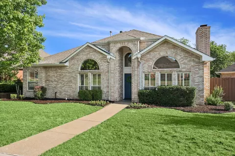 1915 Diamond Ridge Dr, Carrollton, TX 75010