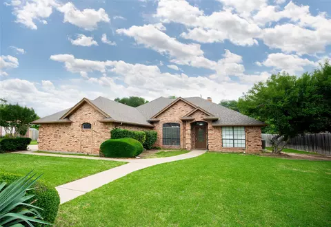 1503 Starlight Ct, Granbury, TX 76048