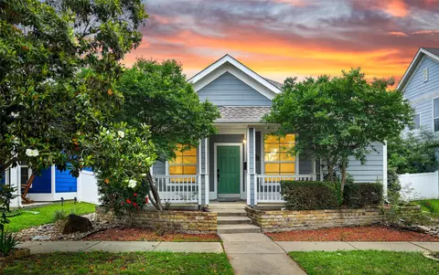9313 Sweeney Ct, Aubrey, TX 76227