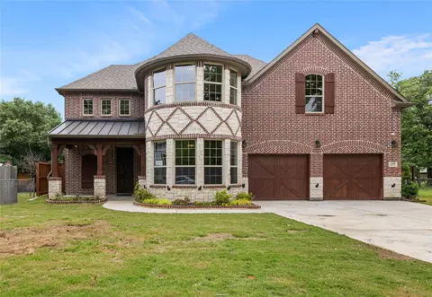319 Sandy Ln, Fort Worth, TX 76120