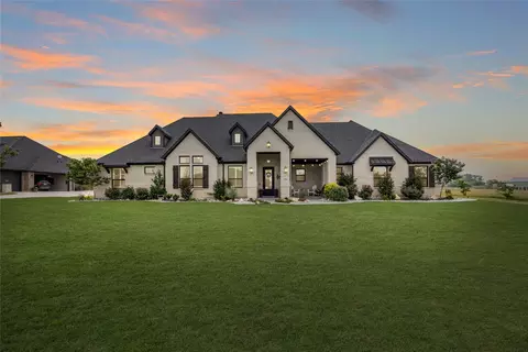 1116 Jc Maples Rd, Gunter, TX 75058