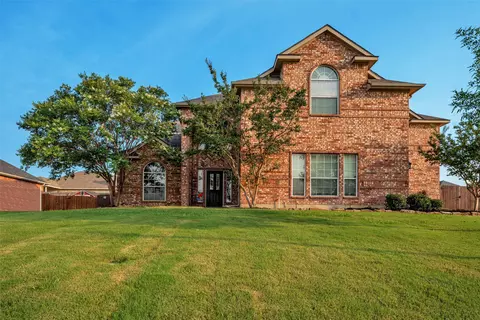 1132 River Rock Dr, Kennedale, TX 76060