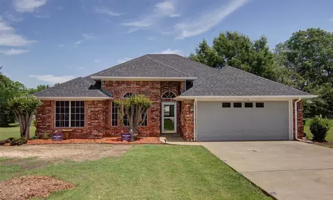 1403 E Apache Trl, Granbury, TX 76048
