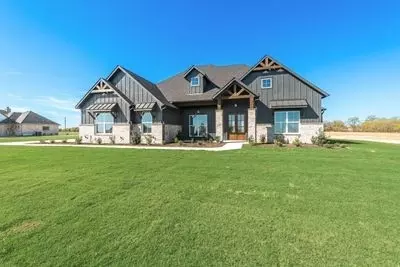 41 Dove Landing Rd, Valley View, TX 76272
