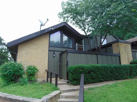 4631 Country Creek Dr #1067, Dallas, TX 75236