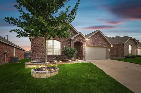 8333 High Garden St, Fort Worth, TX 76123