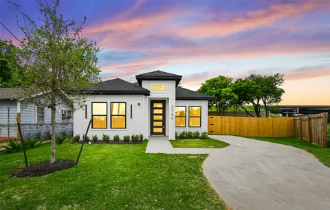3911 Spence St, Dallas, TX 75215