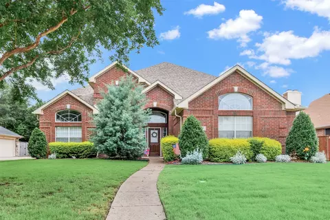 305 Shady Timbers Ln, Murphy, TX 75094