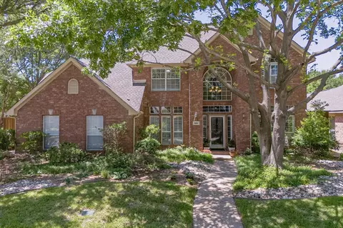 521 Thunderbrook Rd, Garland, TX 75044