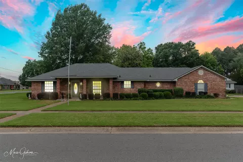 2301 Brookhaven Dr, Bossier City, LA 71111