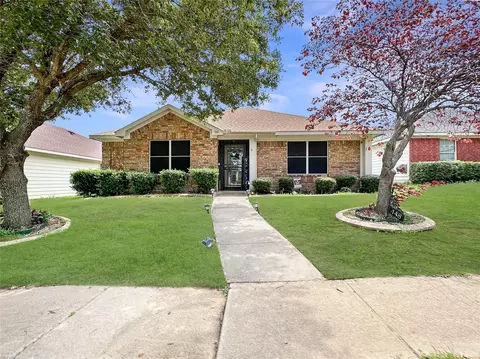 148 Idlewheat Ln, Dallas, TX 75241