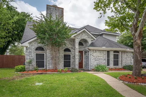 335 Trees Dr, Cedar Hill, TX 75104