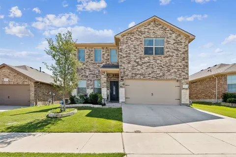 2313 Hickory Grove Trl, Fort Worth, TX 76108