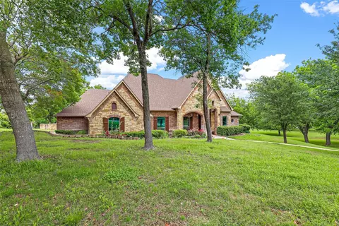 623 Chandler Dr, Aledo, TX 76008