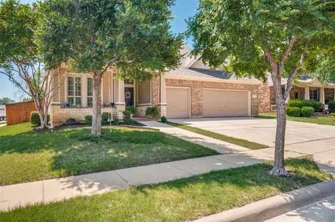 9601 Lacey Ln, Fort Worth, TX 76244