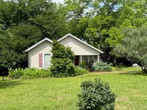 1108 Sherman Dr, Whitesboro, TX 76273