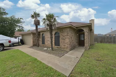 310 Shirley Dr, Alvarado, TX 76009