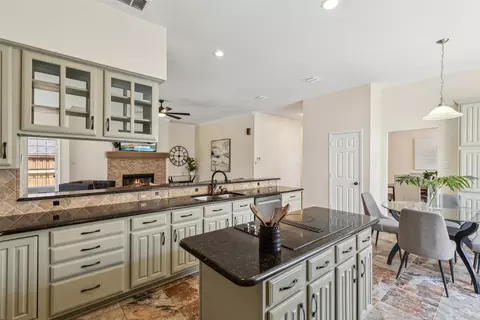 4528 Ridgepointe Dr, The Colony, TX 75056