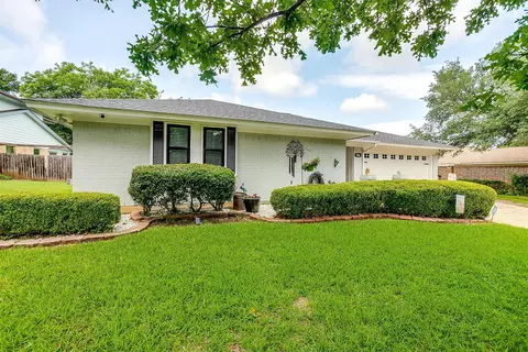 7604 Silveridge Dr, Fort Worth, TX 76133