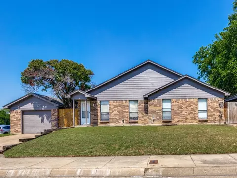 6403 Westcreek Dr, Fort Worth, TX 76133