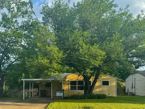 2716 Mount View Dr, Farmers Branch, TX 75234