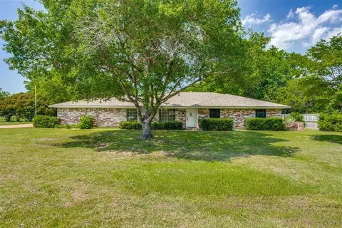 135 Skyline Dr, Murphy, TX 75094